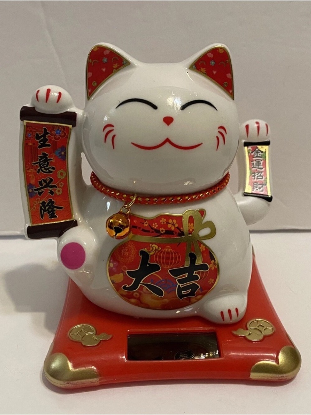 Solar Powered  ceramic Maneki Neko Welcoming Lucky  Fortune Cat-大吉!